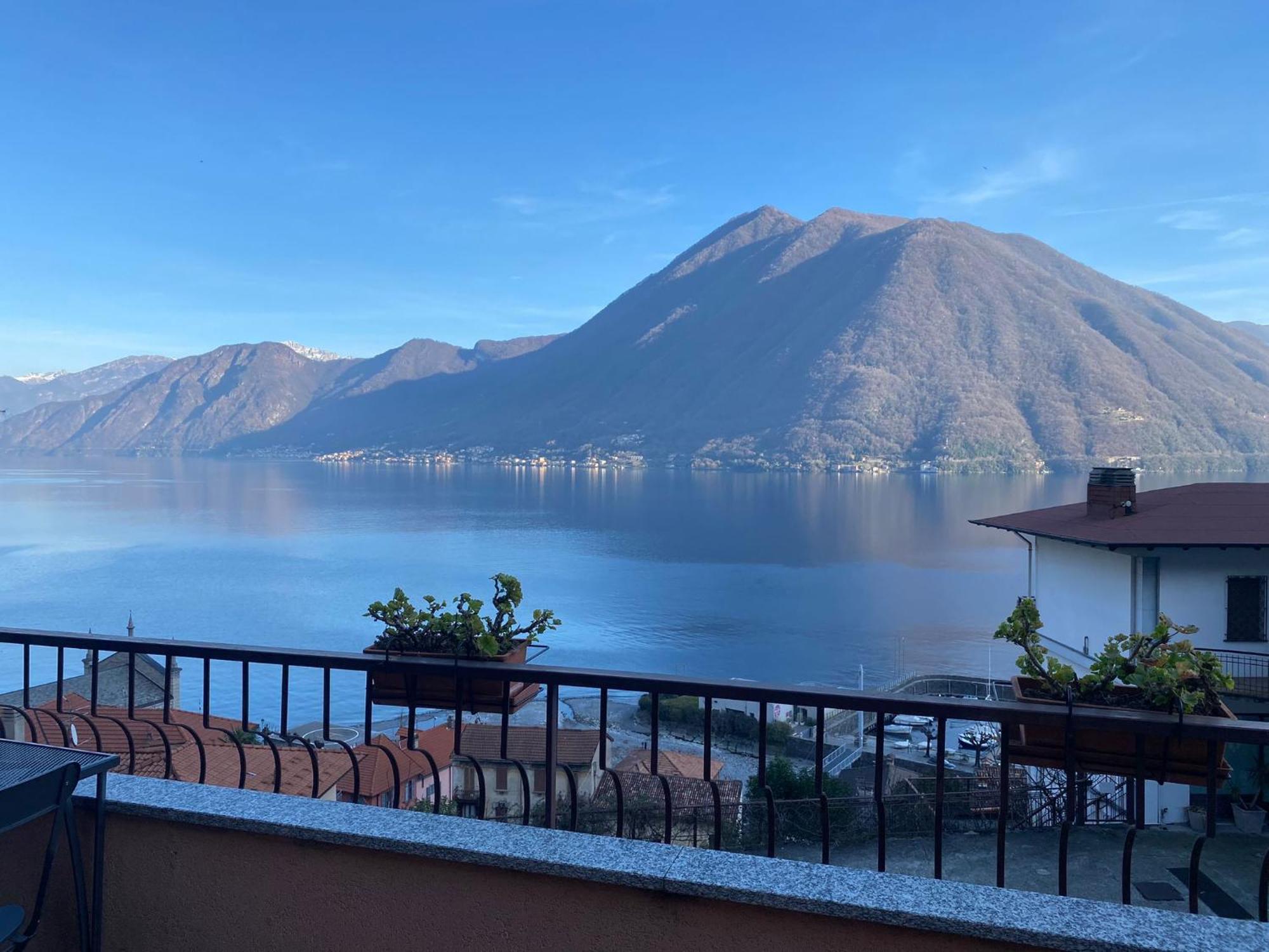 The Bell Tower - Apartments On The Lake Argegno Luaran gambar